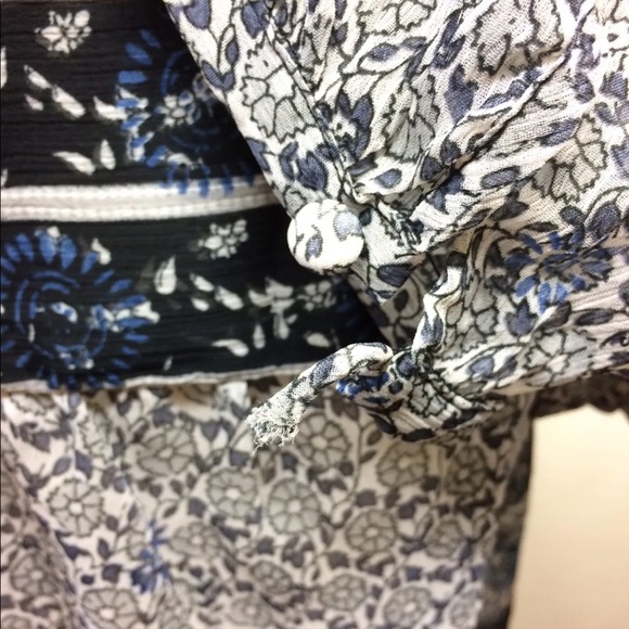Lucky Brand Women Chiffon Blouse Floral Print Small Blue Gray 3/4 Length Sleeve - Picture 3 of 10